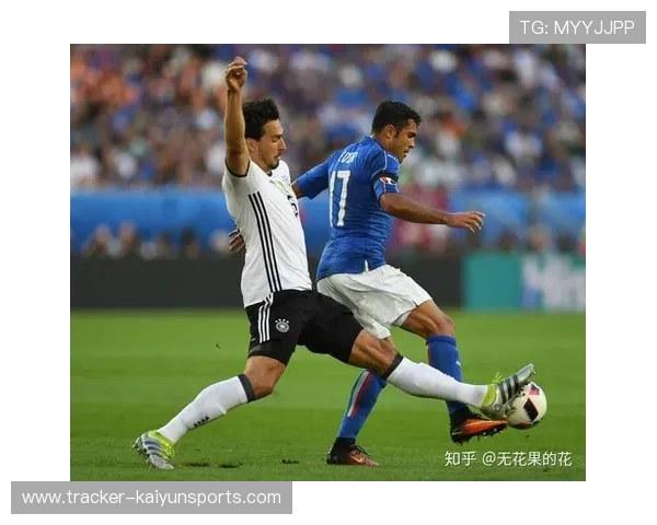 默滕斯在足球场上是如何与顶级后卫配合打造进攻威胁的